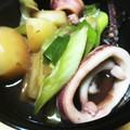 micchily's cooksnap of when they made じゃがいもといかの煮物.