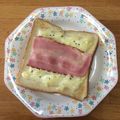 料理って大変's cooksnap of when they made チーズマヨトースト♪なんちゃってピザ‼.