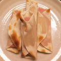 ＊にょにょん＊'s cooksnap of when they made 余った餃子の皮で★ギョニソ巻.