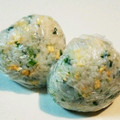 気分のはんペン子's cooksnap of when they made ほうれん草と卵のおにぎり.