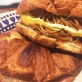 にゃんこ社員's cooksnap of when they made お花畑のマルちゃん焼そばサンド.