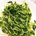 kotaro0329's cooksnap of when they made 簡単！鶏ガラの素で豆苗のナムル.