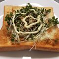 なんなこなんだ's cooksnap of when they made 貝割れピリリｯ⋆おかかチーズトースト.