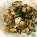 sato10013's cooksnap of when they made ✿味付けはバターだけ♪洋風アサリの酒蒸し.