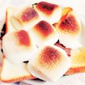 chicole's cooksnap of when they made マシュマロチョコトースト.