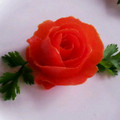 ともみ⭐️'s cooksnap of when they made トマトの皮の薔薇飾り.
