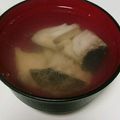 ♫とむ♫'s cooksnap of when they made 手軽に、鱈とかいわれ大根の澄まし汁.
