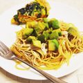 ♪りぼん♪'s cooksnap of when they made 一人お昼アボカドバター☆えのきパスタ半々.