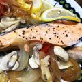 micchily's cooksnap of when they made ストウブでサーモンと玉ねぎのさっぱり蒸し.