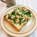 バカリャウ's cooksnap of when they made 菜の花とツナの簡単チーズトースト.