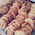 ぺんねこ's cooksnap of when they made ノンエッグノンバター★黒糖くるみクッキー.