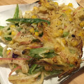まきちマン's cooksnap of when they made 安ウマ♪コーンともやしのかきあげ.
