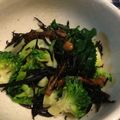 Chikatan☆'s cooksnap of when they made ✽お弁当に✽残りのひじき煮でブロひじき✽.