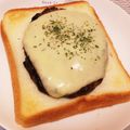 bxb's cooksnap of when they made 朝はがっつり！ハンバーグトースト.