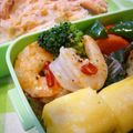 runa10's cooksnap of when they made エビとブロッコリーのペペロン風マヨ炒め.