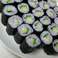ひーゆーママ's cooksnap of when they made 子供お弁当♪ゆかりのり巻き♡きゅうりＩＮ.