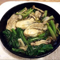 caruga's cooksnap of when they made ほうれん草と牡蠣のアヒージョ.