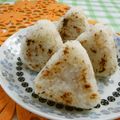 赤い電話's cooksnap of when they made 旦那も大好き♡白だし焼おにぎり.