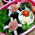 noamama127's cooksnap of when they made 乙女なバラ＆レースのデコおにぎり♪.