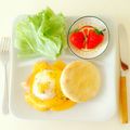 moogu_'s cooksnap of when they made 朝食♡簡単！ベーコンエッグベネディクト.