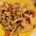 ミュンペン's cooksnap of when they made 美味しい♬カブの皮と葉の塩昆布チーズ炒め.