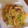 ちゃむ82's cooksnap of when they made しらすとレタスの春色パスタ.