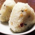 yukoーbeans's cooksnap of when they made 時短、材料３つのお茶漬けの素で焼おにぎり.