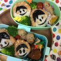 miyuquinha's cooksnap of when they made いちごちゃん姉妹のおにぎり*キャラ弁**.