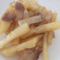 H♡S's cooksnap of when they made ポテトとベーコンのバター醤油炒め.