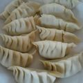 凪のマンマ's cooksnap of when they made 水不要‼本格的な餃子の包み方.