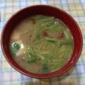 ラリー＆サラ's cooksnap of when they made なめこと豆腐の味噌汁.
