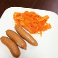 Cafecoron's cooksnap of when they made シャウエッセン♪ヒラヒラにんじんラペ.