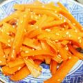 くーちゃん♬'s cooksnap of when they made ニンジンの・・・ゴマゴマ炒め.