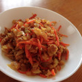 Shiona．'s cooksnap of when they made 油不使用！　人参とひき肉の味噌炒め.