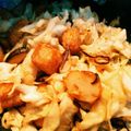 nagatodo's cooksnap of when they made キャベツとかまぼこ炒め.