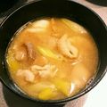ぷたんたん's cooksnap of when they made 放り込むだけ！もつの味噌汁.