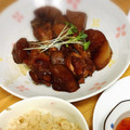 みぃちゃん✴︎'s cooksnap of when they made 土鍋でほろほろ♪手羽元の煮込み.