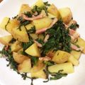Raranana's cooksnap of when they made レンジで簡単！春菊の新じゃがベーコン和え.