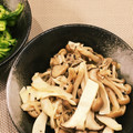 ٩꒰｡•◡•｡꒱۶'s cooksnap of when they made 三種きのこのバターソテー.