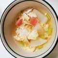 とろーるる's cooksnap of when they made かぶと卵とカニカマのスープ.