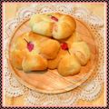 ＊chaleur＊'s cooksnap of when they made 桜咲く＊抹茶桜あんぱん＊お花見にも.