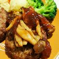 riea1130's cooksnap of when they made ハンバーグに♪簡単和風きのこソース☆.