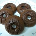 kixtuku's cooksnap of when they made ベイクチョコドーナツ☆焼きﾄﾞｰﾅﾂ.