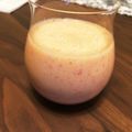 VesperLynd's cooksnap of when they made 簡単！イチゴとリンゴの豆乳スムージー.