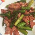 おみみ８２８'s cooksnap of when they made アスパラとベーコンのコンソメ炒め.
