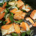 ★だんだん☆'s cooksnap of when they made 絶品♪鮭と野菜たっぷり甘辛炒め☆.