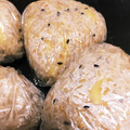 u10mama's cooksnap of when they made ごまとチーズの玄米おにぎり.