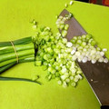 komutatata's cooksnap of when they made 万能ねぎの切り方.