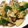 黒パプリカ's cooksnap of when they made ブロッコリーとしめじの簡単中華炒め.