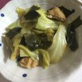 yknaaa's cooksnap of when they made キャベツと油揚げの煮物.
